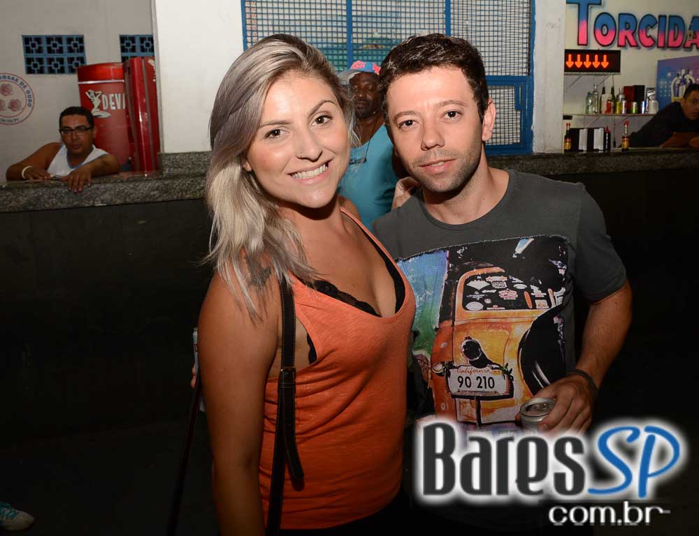 Ensaios da Escola de Samba Rosas de Ouro para o Carnaval de São Paulo 2015 Ensaios da Escola de Samba Rosas de Ouro para o Carnaval de São Paulo 2015