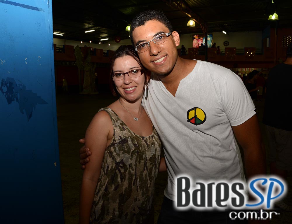 Ensaios da Escola de Samba Rosas de Ouro para o Carnaval de São Paulo 2015 Ensaios da Escola de Samba Rosas de Ouro para o Carnaval de São Paulo 2015