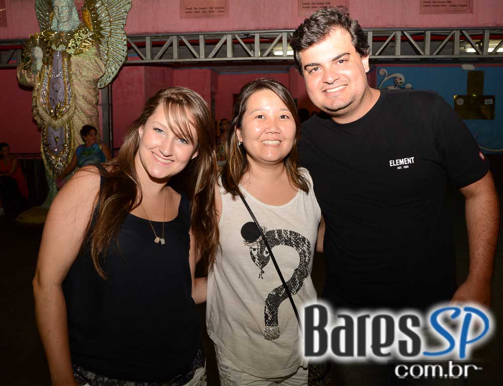 Ensaios da Escola de Samba Rosas de Ouro para o Carnaval de São Paulo 2015 Ensaios da Escola de Samba Rosas de Ouro para o Carnaval de São Paulo 2015