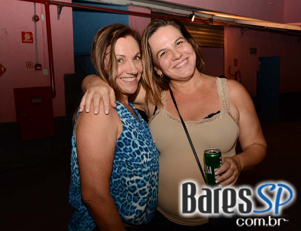 Ensaios da Escola de Samba Rosas de Ouro para o Carnaval de São Paulo 2015 Ensaios da Escola de Samba Rosas de Ouro para o Carnaval de São Paulo 2015