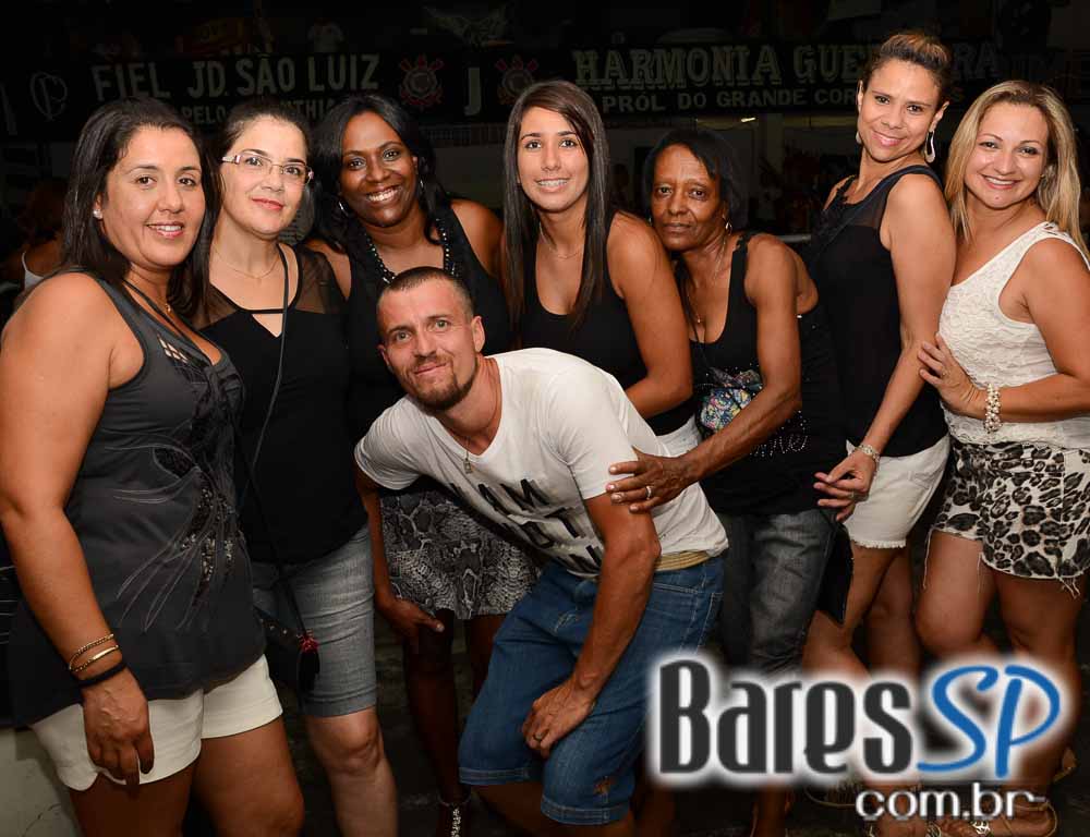 Ensaios da Escola de Samba Gaviões da Fiel para o Carnaval de São Paulo 2015 Ensaios da Escola de Samba Gaviões da Fiel para o Carnaval de São Paulo 2015