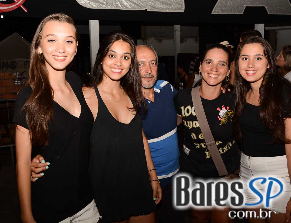 Ensaios da Escola de Samba Gaviões da Fiel para o Carnaval de São Paulo 2015 Ensaios da Escola de Samba Gaviões da Fiel para o Carnaval de São Paulo 2015