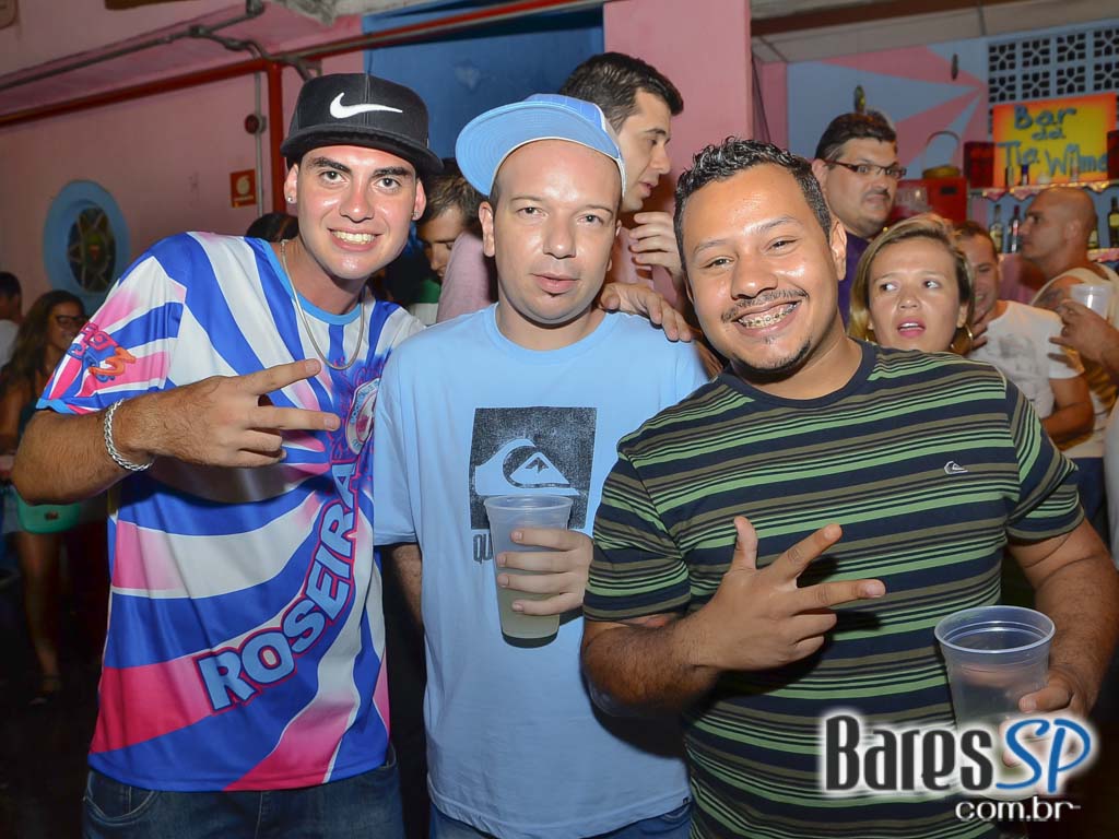 Ensaios da Escola de Samba Rosas de Ouro para o Carnaval de São Paulo 2015 Ensaios da Escola de Samba Rosas de Ouro para o Carnaval de São Paulo 2015