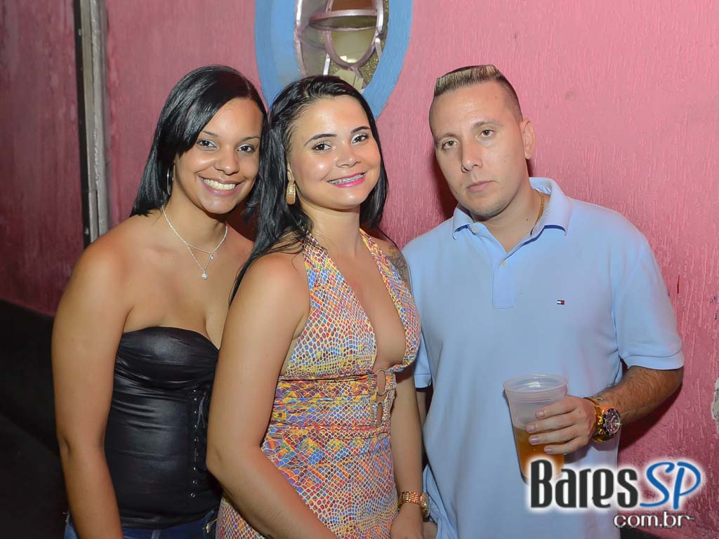 Ensaios da Escola de Samba Rosas de Ouro para o Carnaval de São Paulo 2015 Ensaios da Escola de Samba Rosas de Ouro para o Carnaval de São Paulo 2015