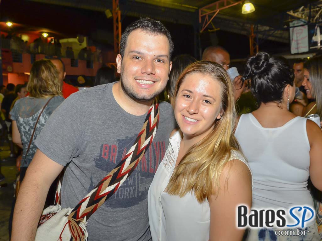 Ensaios da Escola de Samba Rosas de Ouro para o Carnaval de São Paulo 2015 Ensaios da Escola de Samba Rosas de Ouro para o Carnaval de São Paulo 2015