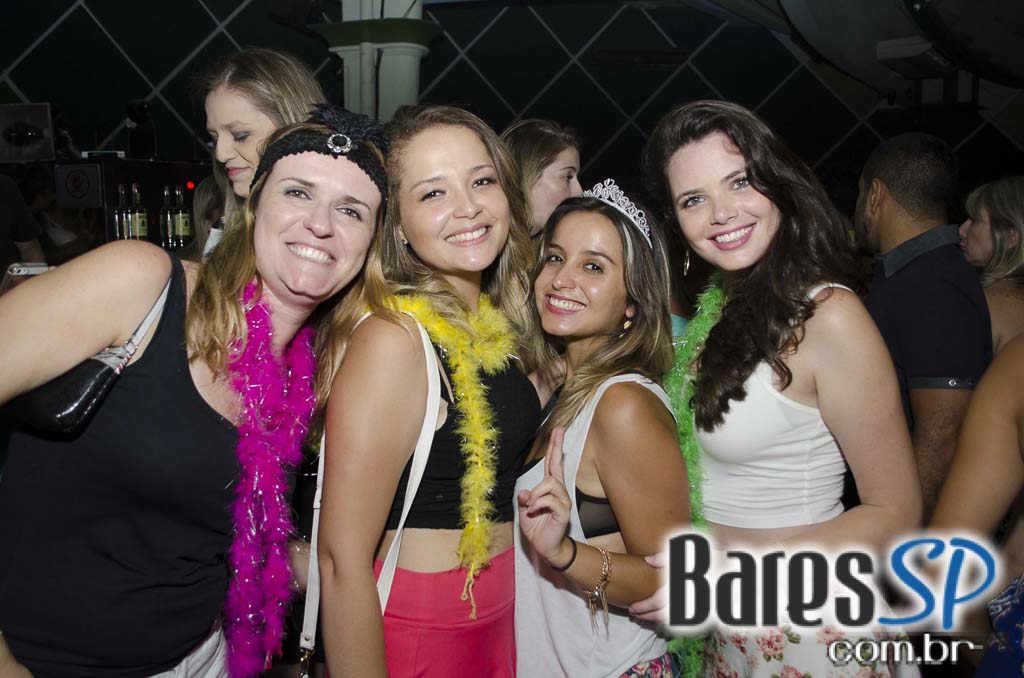 Bloco do Sargento Pimenta se apresentou no Cine Joia em São Paulo Bloco do Sargento Pimenta se apresentou no Cine Joia em São Paulo