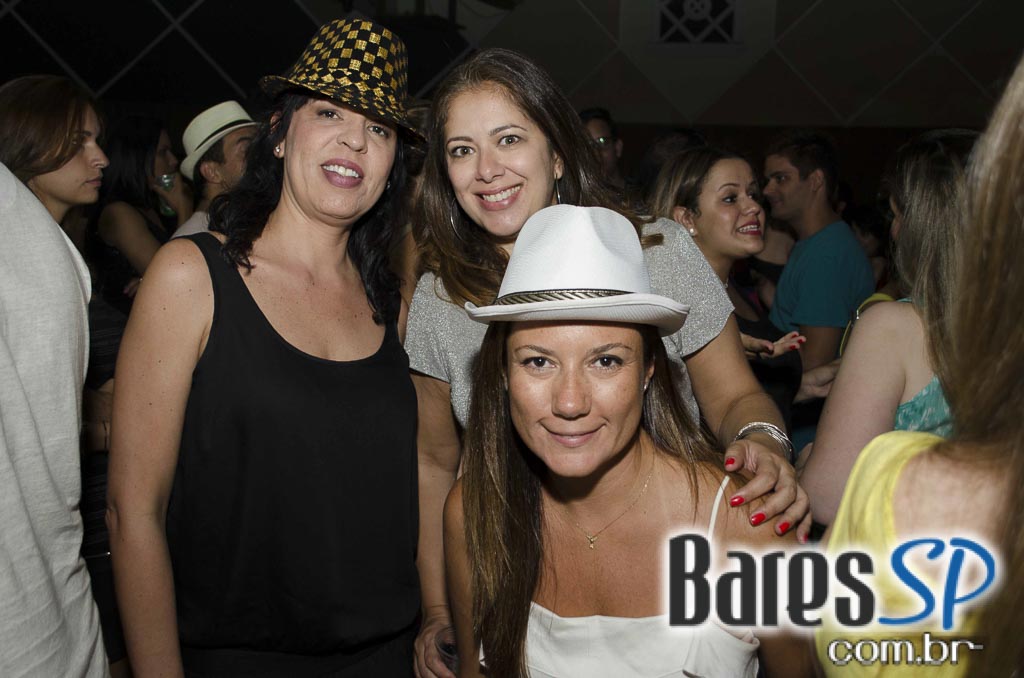 Bloco do Sargento Pimenta se apresentou no Cine Joia em São Paulo Bloco do Sargento Pimenta se apresentou no Cine Joia em São Paulo