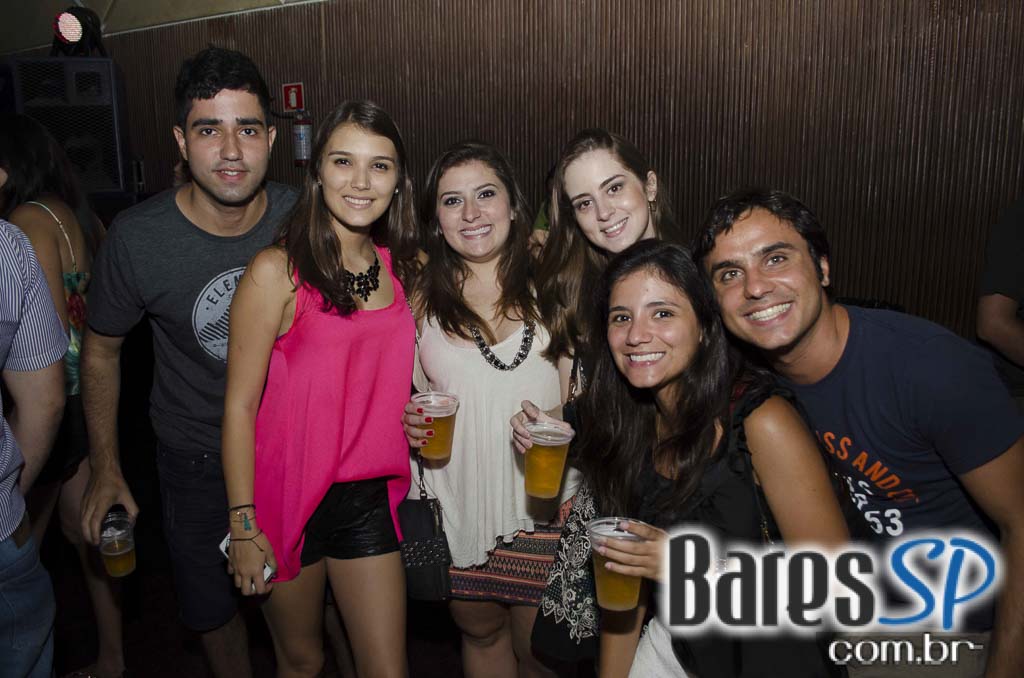 Bloco do Sargento Pimenta se apresentou no Cine Joia em São Paulo Bloco do Sargento Pimenta se apresentou no Cine Joia em São Paulo