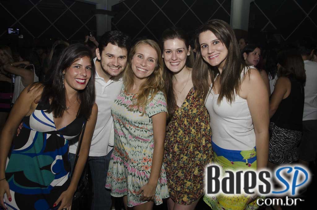 Bloco do Sargento Pimenta se apresentou no Cine Joia em São Paulo Bloco do Sargento Pimenta se apresentou no Cine Joia em São Paulo