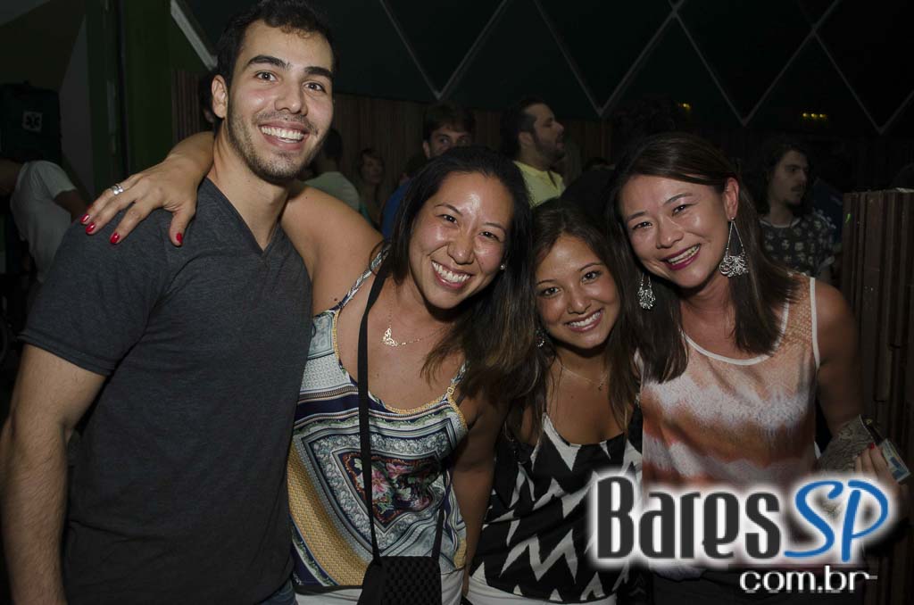 Bloco do Sargento Pimenta se apresentou no Cine Joia em São Paulo Bloco do Sargento Pimenta se apresentou no Cine Joia em São Paulo