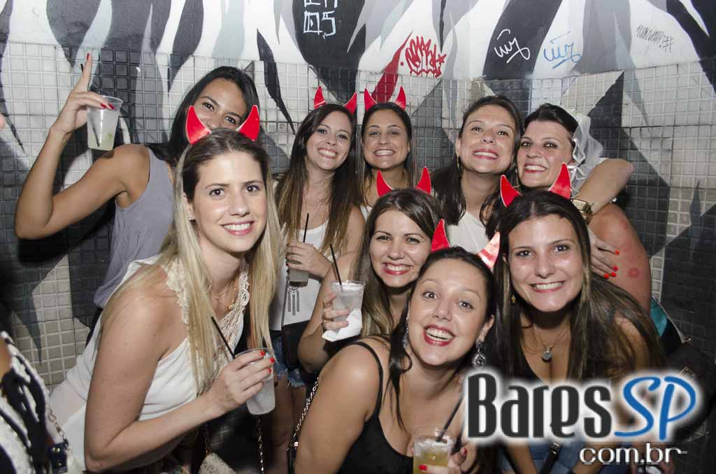 Bloco do Sargento Pimenta se apresentou no Cine Joia em São Paulo Bloco do Sargento Pimenta se apresentou no Cine Joia em São Paulo