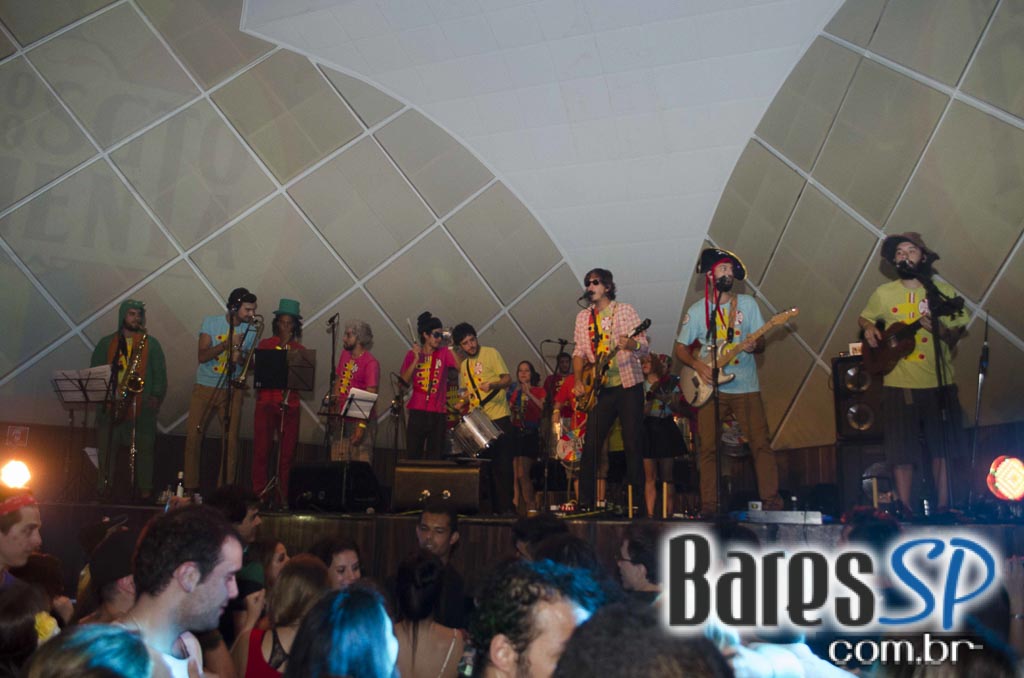 Bloco do Sargento Pimenta se apresentou no Cine Joia em São Paulo Bloco do Sargento Pimenta se apresentou no Cine Joia em São Paulo