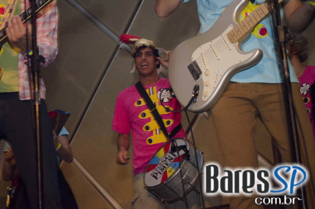 Bloco do Sargento Pimenta se apresentou no Cine Joia em São Paulo Bloco do Sargento Pimenta se apresentou no Cine Joia em São Paulo