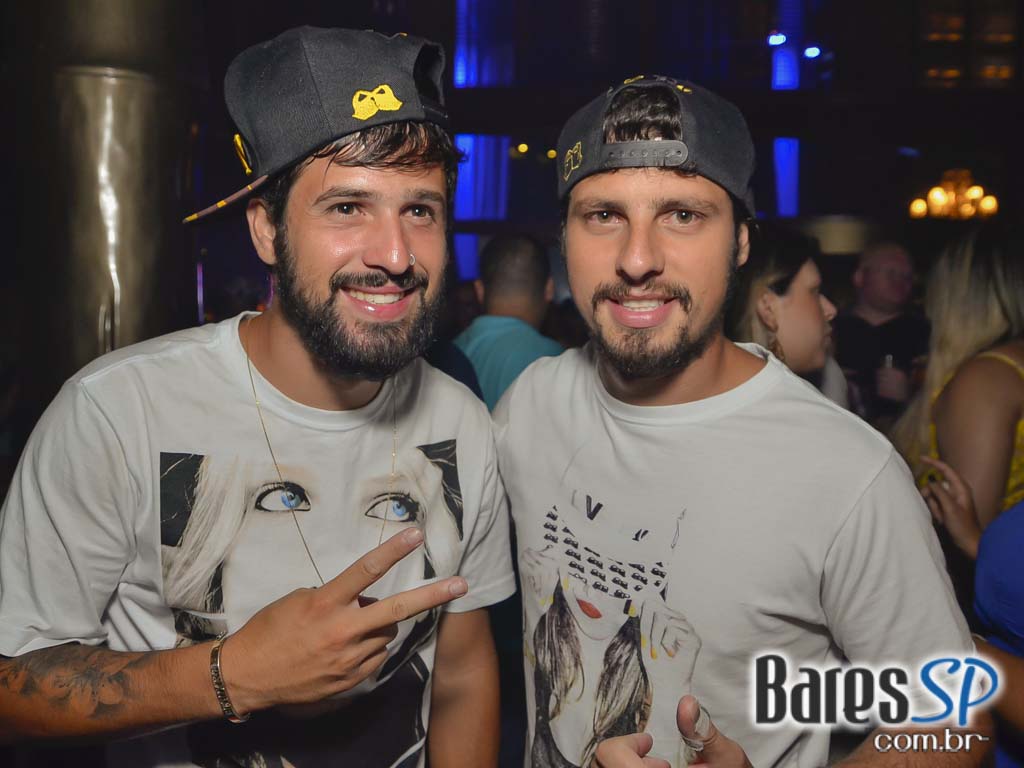 Sorriso Maroto se apresentou no palco do Club A São Paulo Sorriso Maroto se apresentou no palco do Club A São Paulo