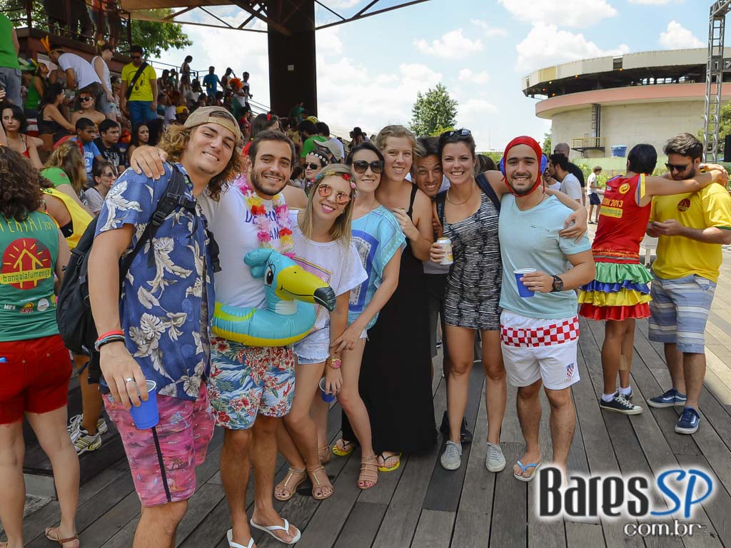 Ensaio aberto do Bloco Bangalafumenga aconteceu no sábado na Praça Victor Civita Ensaio aberto do Bloco Bangalafumenga aconteceu no sábado na Praça Victor Civita