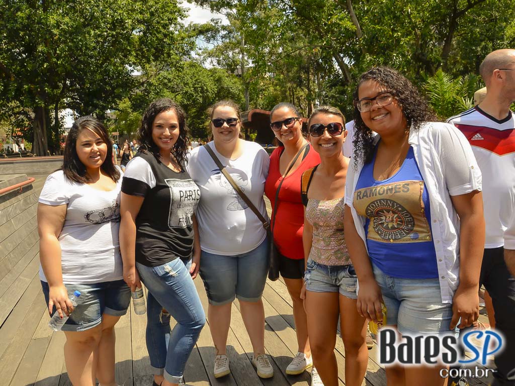 Ensaio aberto do Bloco Bangalafumenga aconteceu no sábado na Praça Victor Civita Ensaio aberto do Bloco Bangalafumenga aconteceu no sábado na Praça Victor Civita