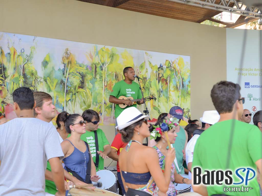 Ensaio aberto do Bloco Bangalafumenga aconteceu no sábado na Praça Victor Civita Ensaio aberto do Bloco Bangalafumenga aconteceu no sábado na Praça Victor Civita