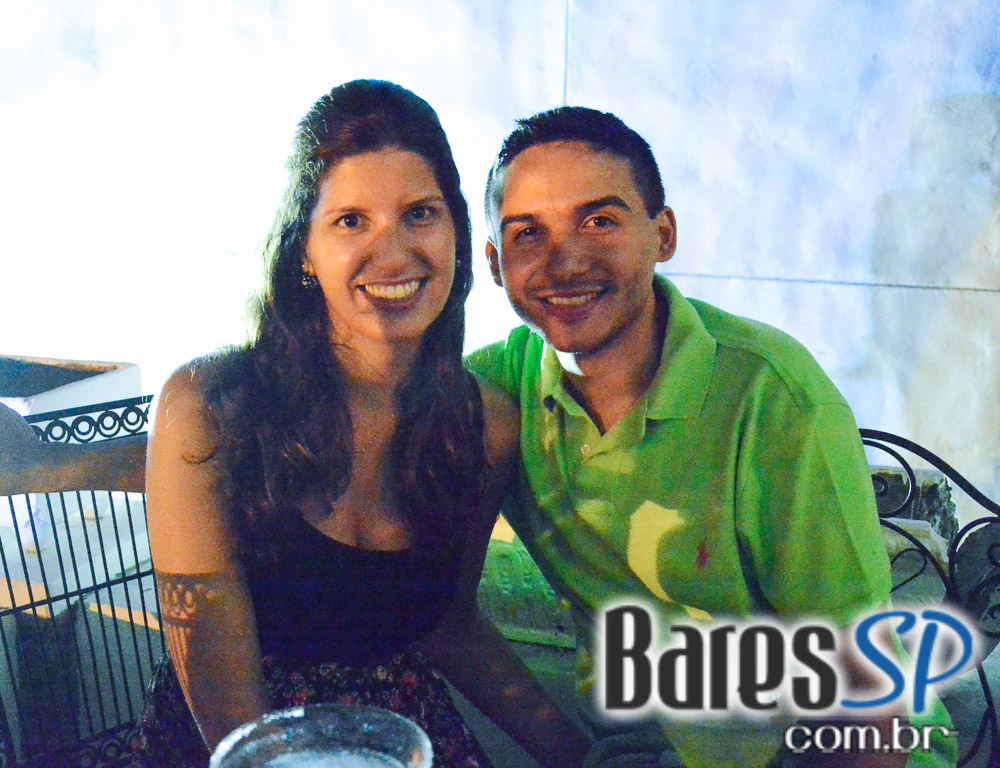 Drosophyla Bar ofereceu happy hour descontraído que animou a noite de sexta-feira Drosophyla Bar ofereceu happy hour descontraído que animou a noite de sexta-feira