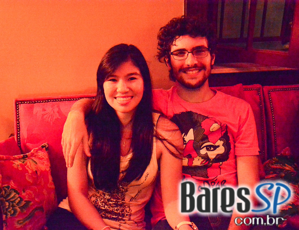 Drosophyla Bar ofereceu happy hour descontraído que animou a noite de sexta-feira Drosophyla Bar ofereceu happy hour descontraído que animou a noite de sexta-feira