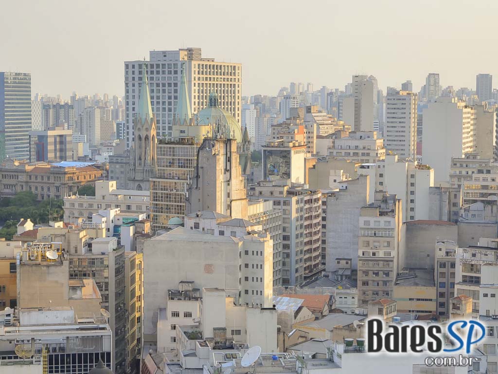 Inauguração da 2ª edição do Heineken Up On The Roof - Garden Edition no Edifício Martinelli Inauguração da 2ª edição do Heineken Up On The Roof - Garden Edition no Edifício Martinelli