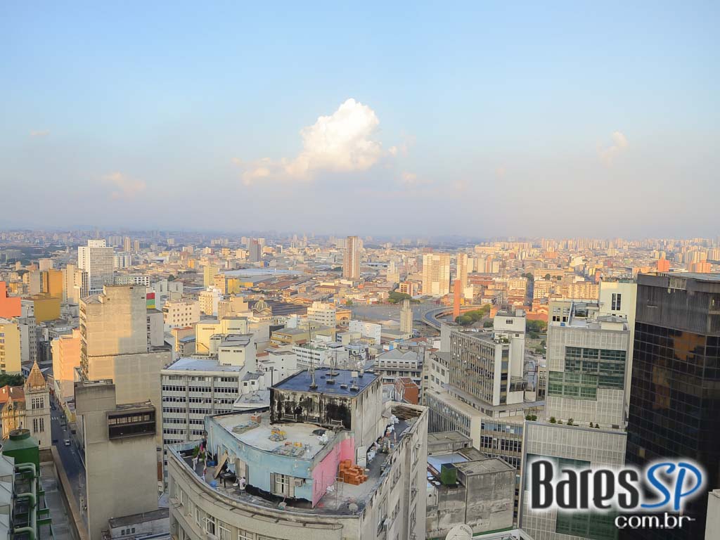 Inauguração da 2ª edição do Heineken Up On The Roof - Garden Edition no Edifício Martinelli Inauguração da 2ª edição do Heineken Up On The Roof - Garden Edition no Edifício Martinelli