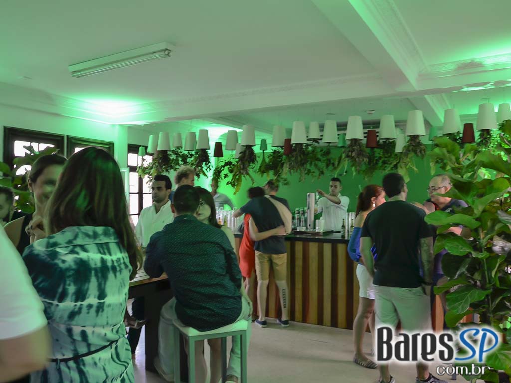 Inauguração da 2ª edição do Heineken Up On The Roof - Garden Edition no Edifício Martinelli Inauguração da 2ª edição do Heineken Up On The Roof - Garden Edition no Edifício Martinelli