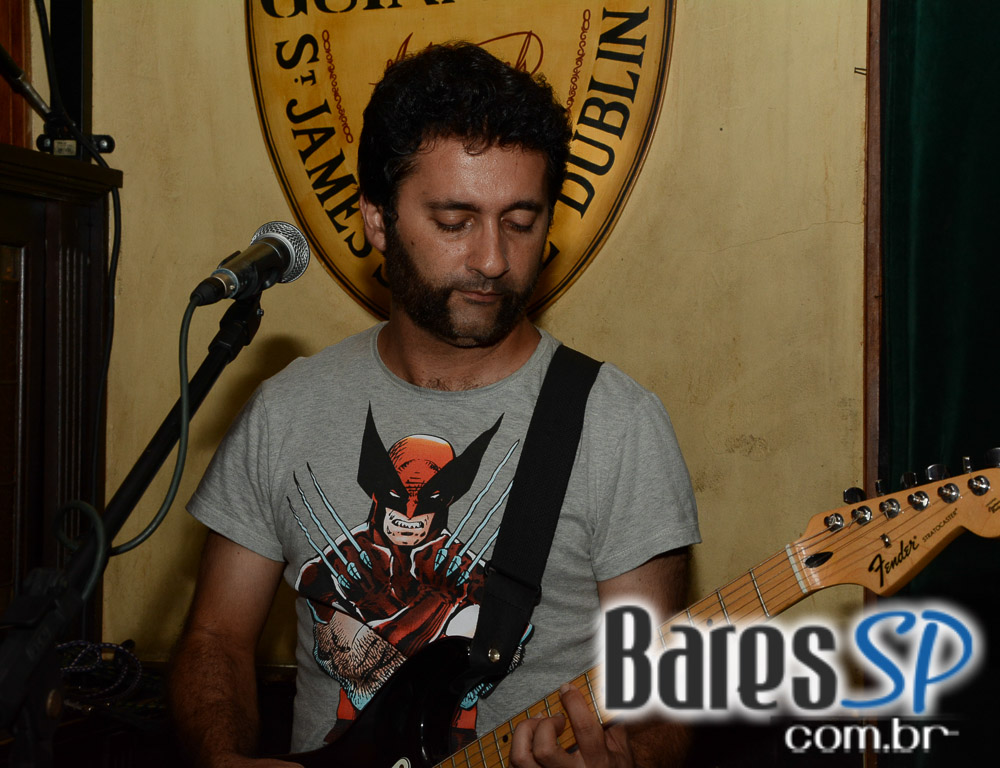 All Black embalou a noite com o melhor do pop rock nacional e internacional com a banda Remake All Black embalou a noite com o melhor do pop rock nacional e internacional com a banda Remake