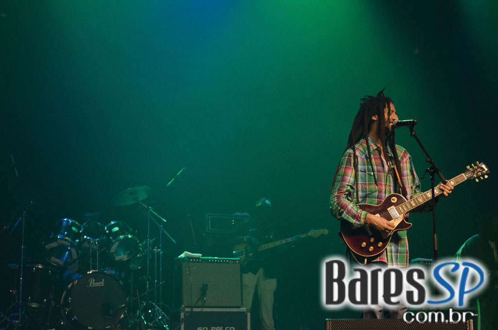Julian Marley e The Wailers Band Reunion se apresentaram no Espaço das Américas Julian Marley e The Wailers Band Reunion se apresentaram no Espaço das Américas