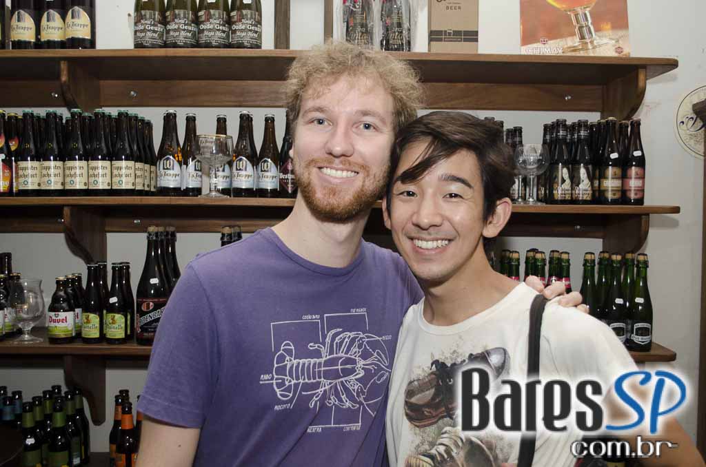 Happy Hour descontraído e animado com degustação de cerveja aconteceu no Let´s Beer Happy Hour descontraído e animado com degustação de cerveja aconteceu no Let´s Beer