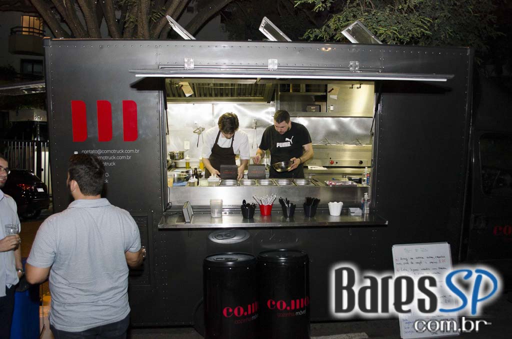 Happy Hour descontraído e animado com degustação de cerveja aconteceu no Let´s Beer Happy Hour descontraído e animado com degustação de cerveja aconteceu no Let´s Beer