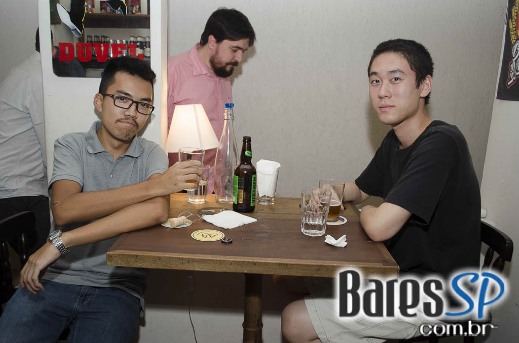 Happy Hour descontraído e animado com degustação de cerveja aconteceu no Let´s Beer Happy Hour descontraído e animado com degustação de cerveja aconteceu no Let´s Beer