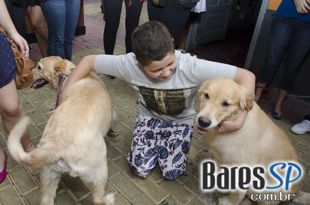 Casa 92 recebeu a festa da cachorra Estopinha em comemoração aos 2 milhões de fãs no Facebook Casa 92 recebeu a festa da cachorra Estopinha em comemoração aos 2 milhões de fãs no Facebook