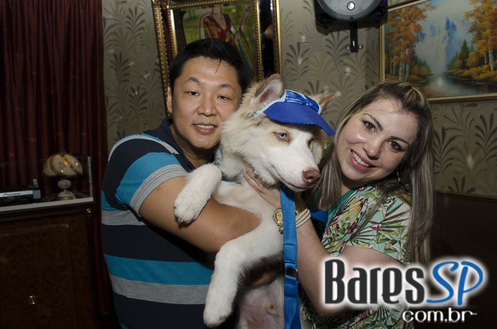 Casa 92 recebeu a festa da cachorra Estopinha em comemoração aos 2 milhões de fãs no Facebook