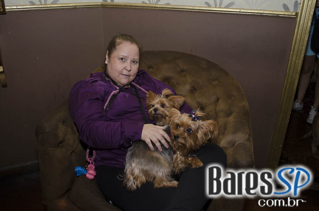 Casa 92 recebeu a festa da cachorra Estopinha em comemoração aos 2 milhões de fãs no Facebook Casa 92 recebeu a festa da cachorra Estopinha em comemoração aos 2 milhões de fãs no Facebook