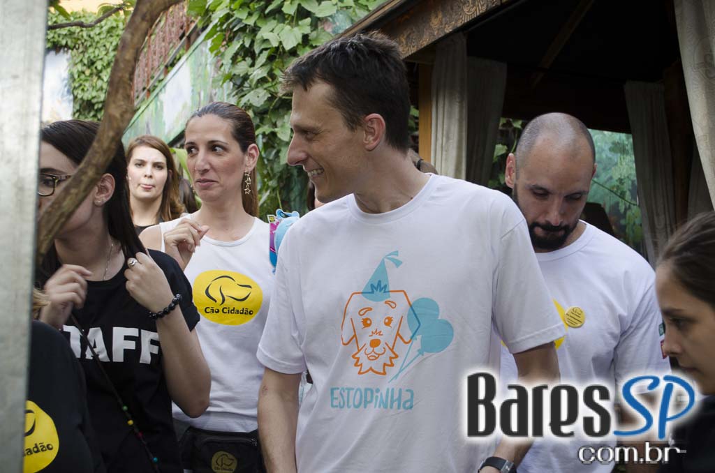 Casa 92 recebeu a festa da cachorra Estopinha em comemoração aos 2 milhões de fãs no Facebook Casa 92 recebeu a festa da cachorra Estopinha em comemoração aos 2 milhões de fãs no Facebook