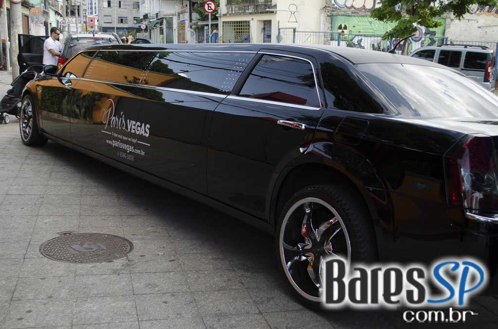 Casa 92 recebeu a festa da cachorra Estopinha em comemoração aos 2 milhões de fãs no Facebook Casa 92 recebeu a festa da cachorra Estopinha em comemoração aos 2 milhões de fãs no Facebook