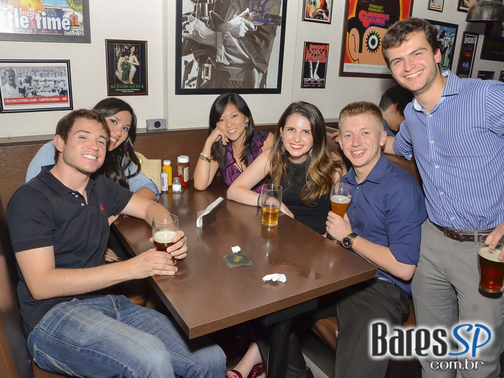 Partisans Pub ofereceu cervejas especiais, esportes na TV e cardápio variado Partisans Pub ofereceu cervejas especiais, esportes na TV e cardápio variado