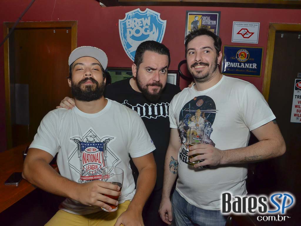 Partisans Pub ofereceu cervejas especiais, esportes na TV e cardápio variado Partisans Pub ofereceu cervejas especiais, esportes na TV e cardápio variado