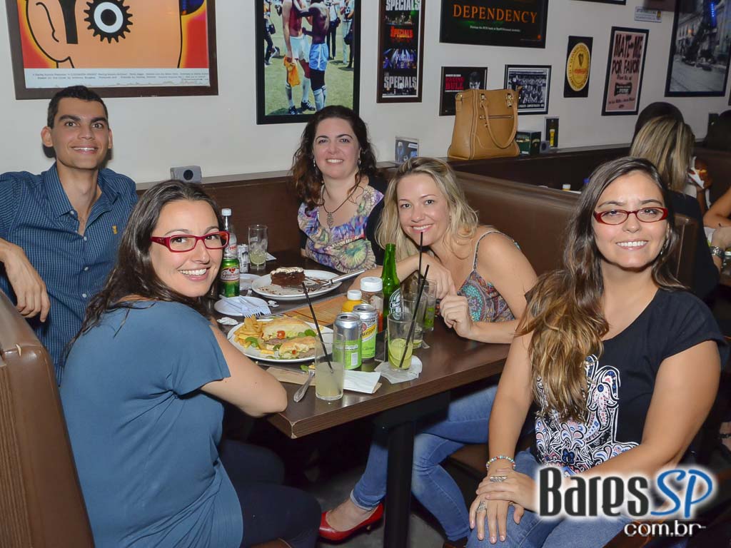 Partisans Pub ofereceu cervejas especiais, esportes na TV e cardápio variado Partisans Pub ofereceu cervejas especiais, esportes na TV e cardápio variado