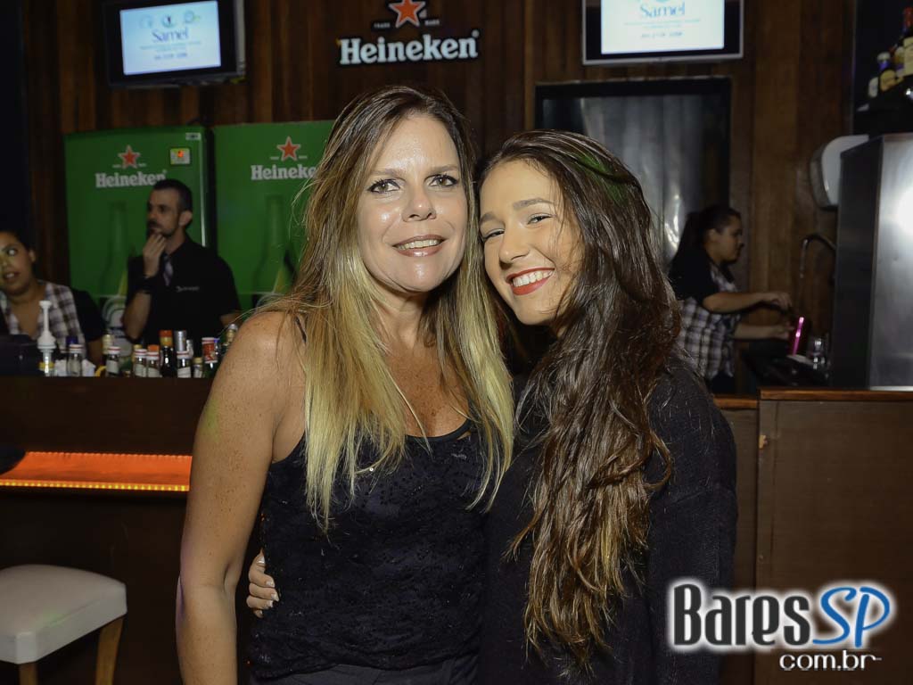 Club Sessions com transmissão do UFC ao vivo e DJs especiais no Sr. Balthazar Club Sessions com transmissão do UFC ao vivo e DJs especiais no Sr. Balthazar
