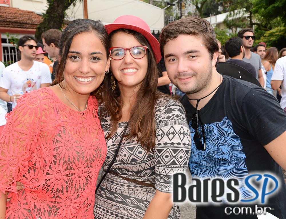 Bloco Unidos da Ressaca do Diabo na Vila Mariana Bloco Unidos da Ressaca do Diabo na Vila Mariana