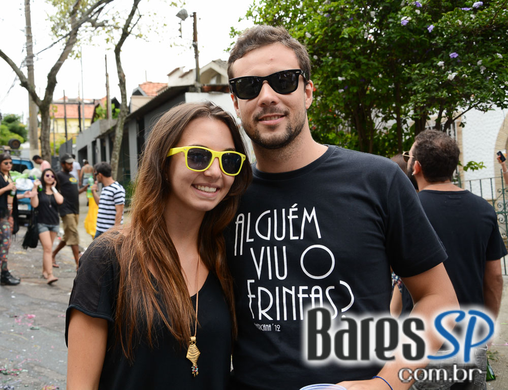 Bloco Unidos da Ressaca do Diabo na Vila Mariana Bloco Unidos da Ressaca do Diabo na Vila Mariana