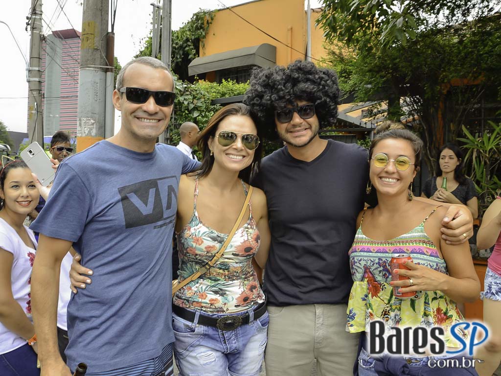 Bloco Me Viu Mentiu - O Bloco mais bonito do Brasil na Casa 92 Bloco Me Viu Mentiu - O Bloco mais bonito do Brasil na Casa 92