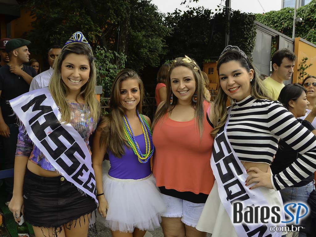 Bloco Me Viu Mentiu - O Bloco mais bonito do Brasil na Casa 92 Bloco Me Viu Mentiu - O Bloco mais bonito do Brasil na Casa 92