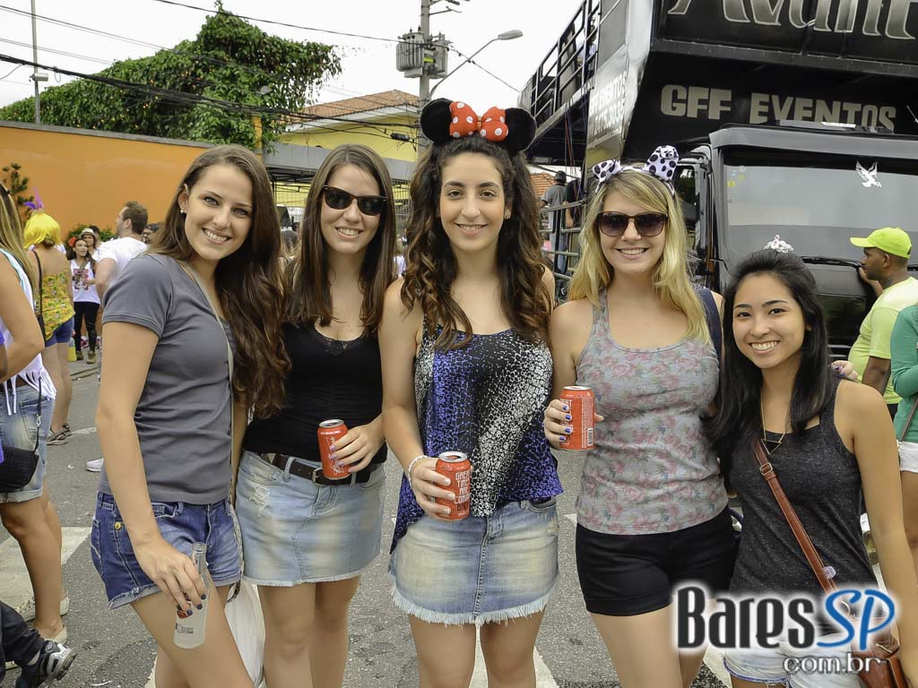 Bloco Me Viu Mentiu - O Bloco mais bonito do Brasil na Casa 92 Bloco Me Viu Mentiu - O Bloco mais bonito do Brasil na Casa 92