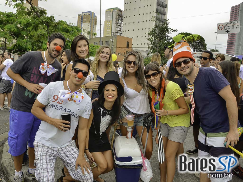 Bloco Me Viu Mentiu - O Bloco mais bonito do Brasil na Casa 92 Bloco Me Viu Mentiu - O Bloco mais bonito do Brasil na Casa 92