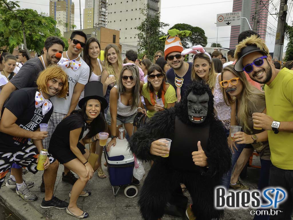 Bloco Me Viu Mentiu - O Bloco mais bonito do Brasil na Casa 92 Bloco Me Viu Mentiu - O Bloco mais bonito do Brasil na Casa 92