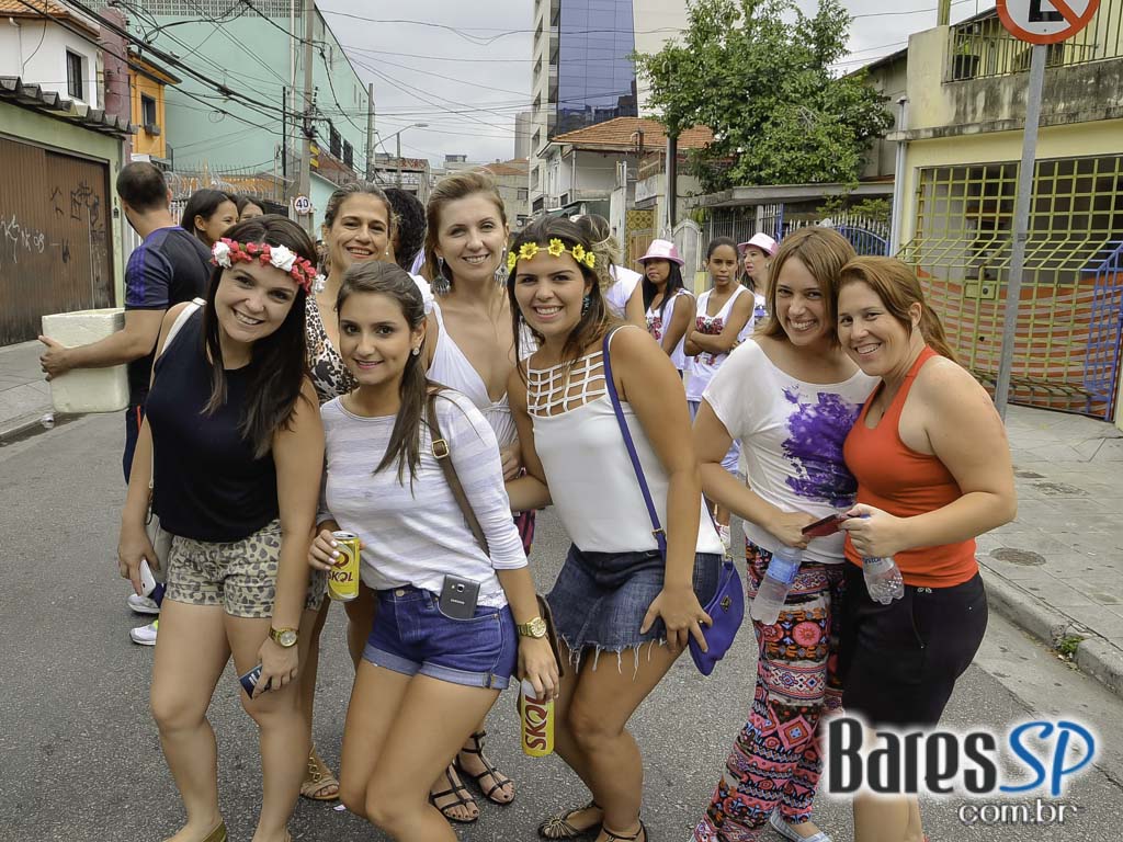 Bloco Me Viu Mentiu - O Bloco mais bonito do Brasil na Casa 92 Bloco Me Viu Mentiu - O Bloco mais bonito do Brasil na Casa 92