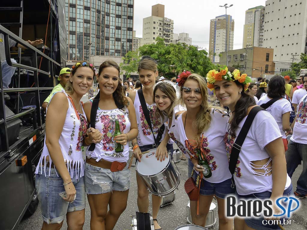 Bloco Me Viu Mentiu - O Bloco mais bonito do Brasil na Casa 92 Bloco Me Viu Mentiu - O Bloco mais bonito do Brasil na Casa 92