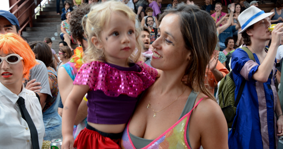 Bloco de Carnaval Nóis Trupica Mais Não Cai promoveu Concurso de Marchinhas neste sábado na Praça Victor Civita